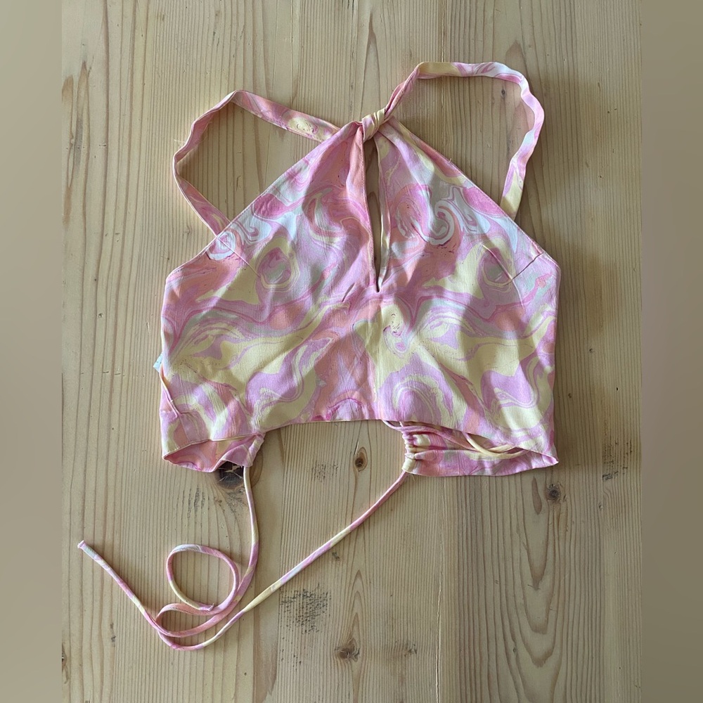 Super cute barbiecore cropped top